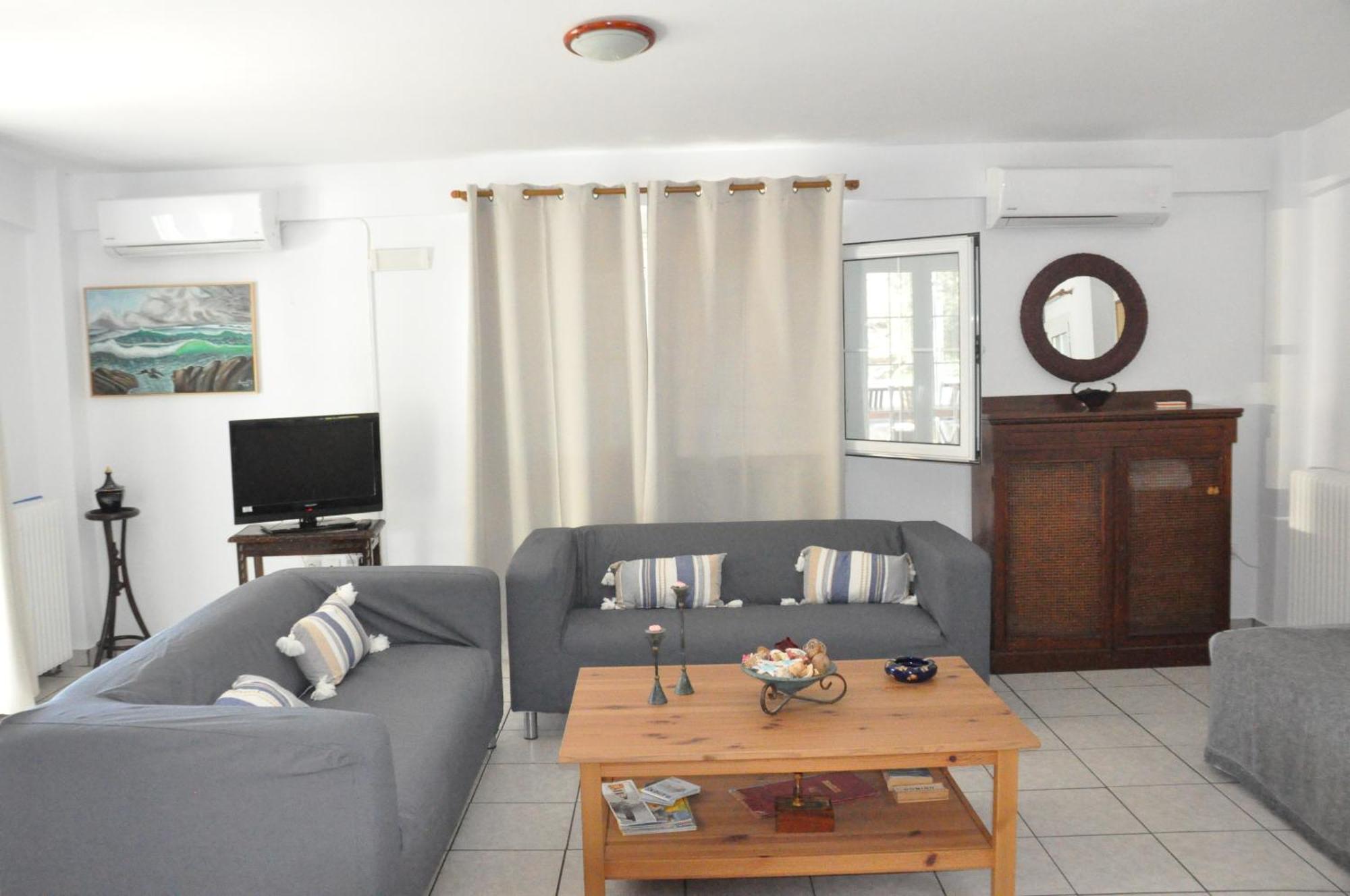 Periyali Villa Keratea Екстериор снимка